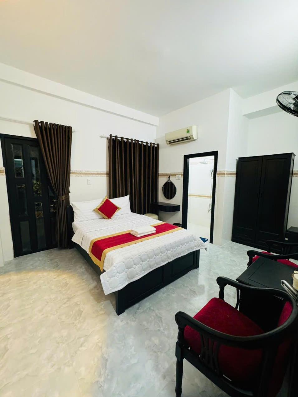 Khách sạn Phu Gia 23d4 *